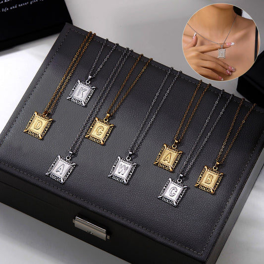 Collier Lettre Initiale – Pendentif Alphabet en Acier Inoxydable