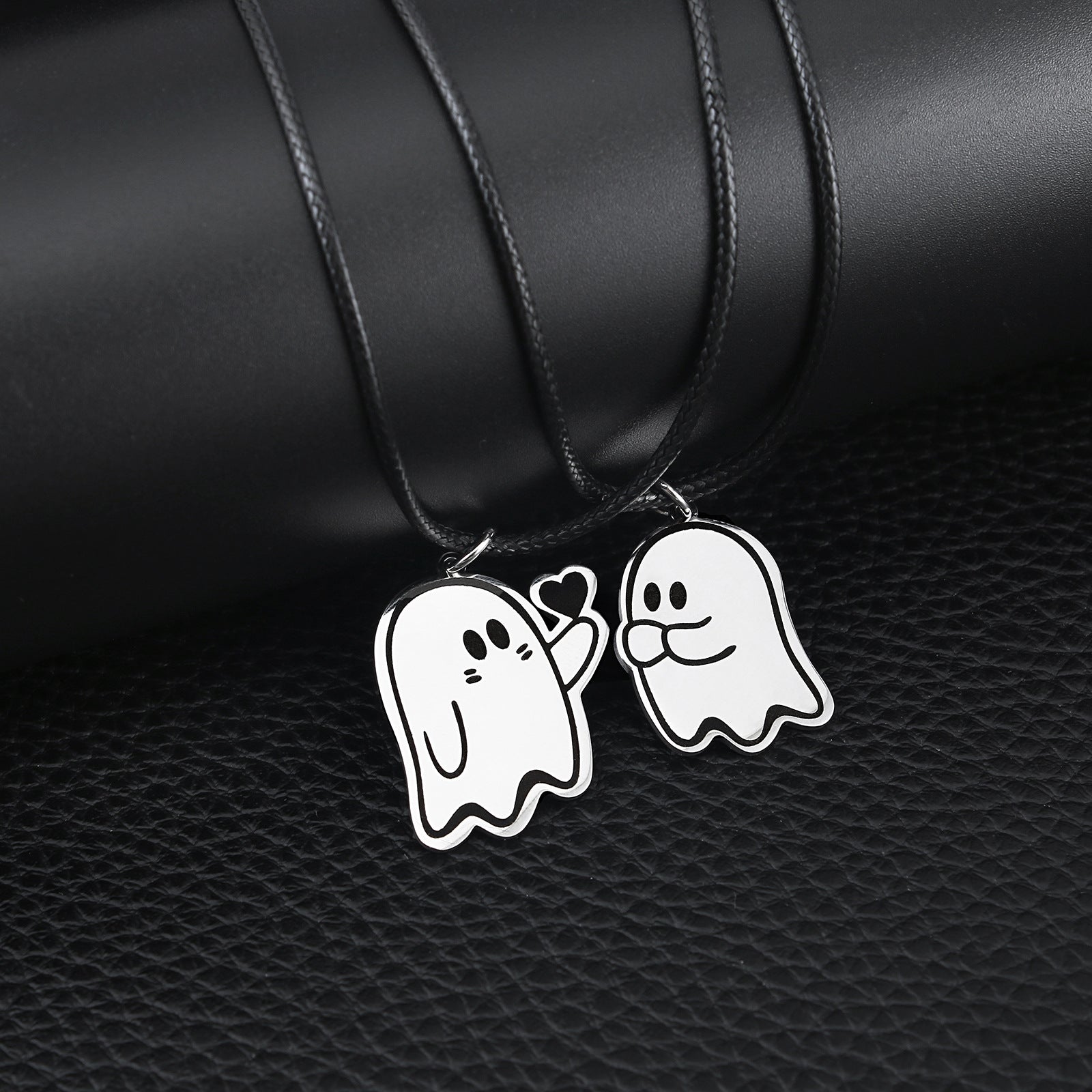 Cute Love Ghost Necklace – Χαριτωμένο Κολιέ Φαντασματάκι για Ζευγάρια & Φίλους